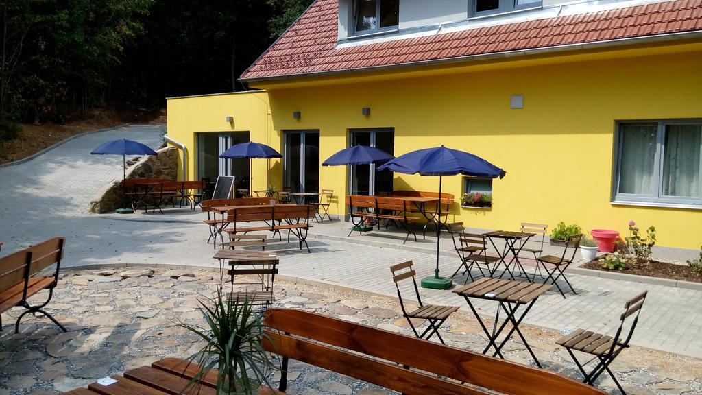 Mezi Stromy Hotel Horakov Kültér fotó